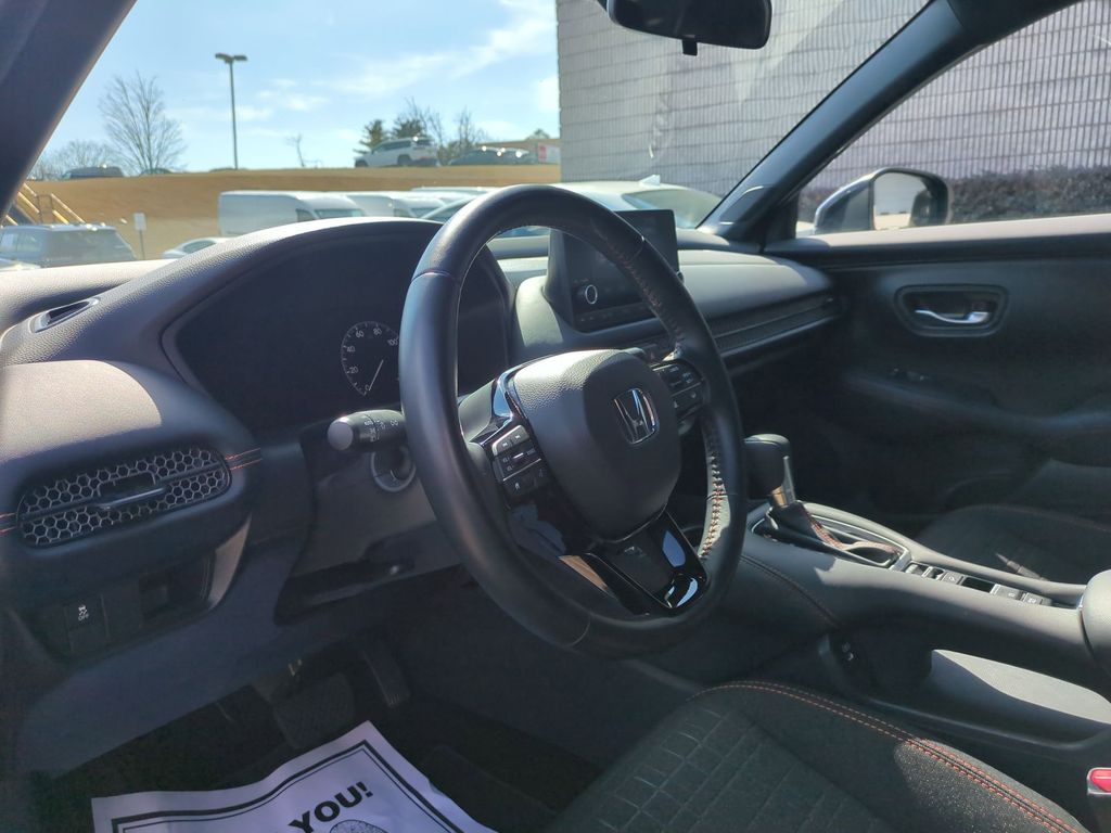 Thumbnail: 2025 Honda HR-V - 15