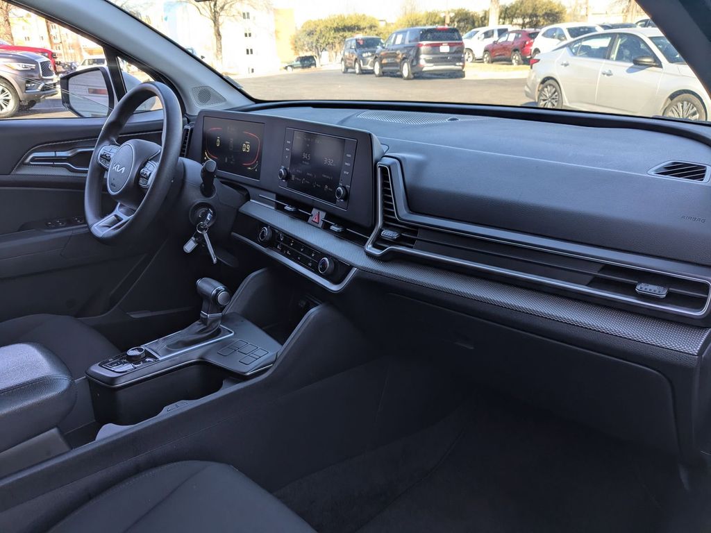 Thumbnail: 2024 Kia Sportage - 30