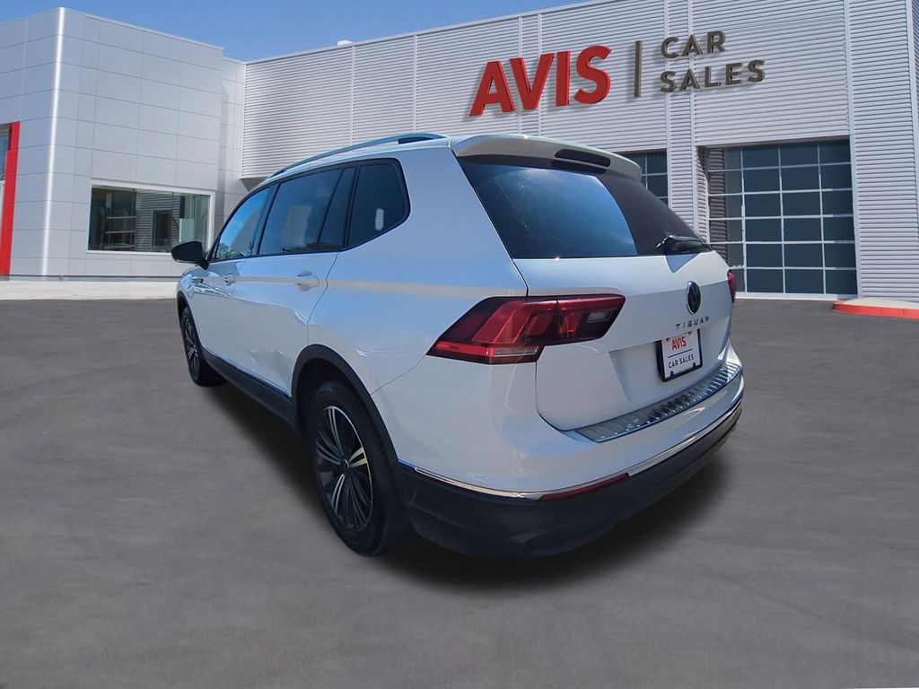 Thumbnail: 2024 Volkswagen Tiguan - 9