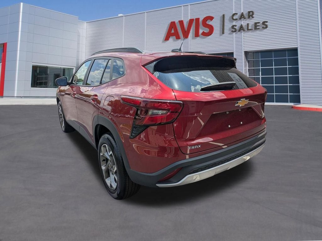 Thumbnail: 2025 Chevrolet Trax - 9