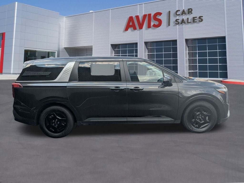 Thumbnail: 2025 Kia Carnival - 5