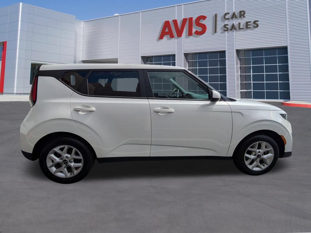 Thumbnail: 2024 Kia Soul - 5