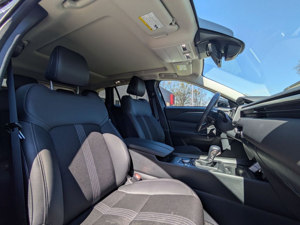 Thumbnail: 2025 Mazda CX-50 - 30