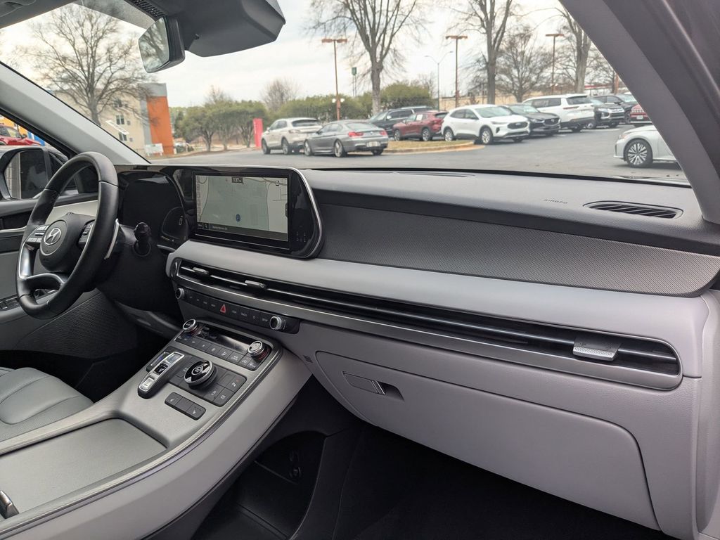 Thumbnail: 2025 Hyundai Palisade - 31