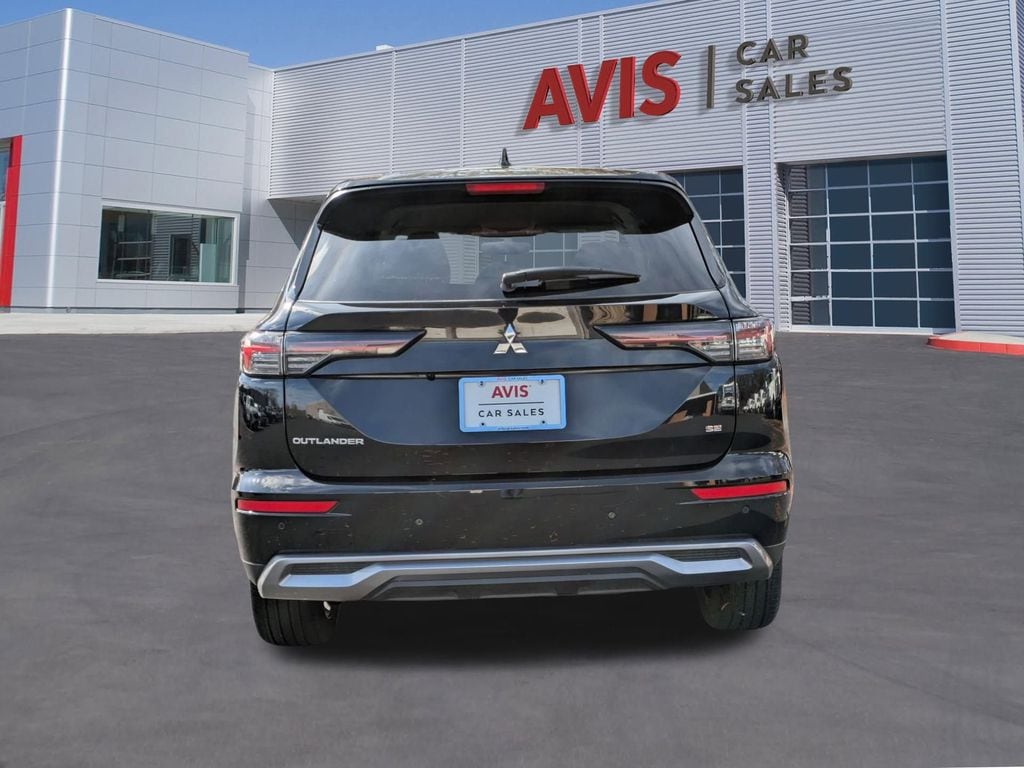 Thumbnail: 2025 Mitsubishi Outlander - 7