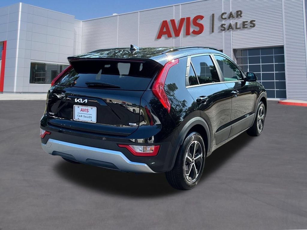Thumbnail: 2025 Kia Niro - 6