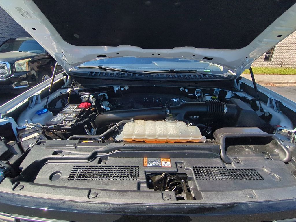 Thumbnail: 2025 Ford Expedition - 36