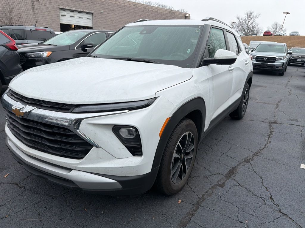 Thumbnail: 2025 Chevrolet TrailBlazer - 1