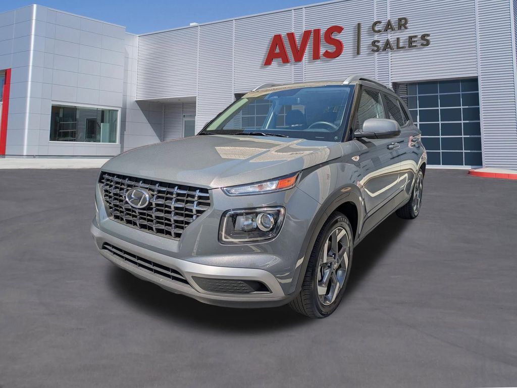 2025 Hyundai Venue SEL IVT's photo