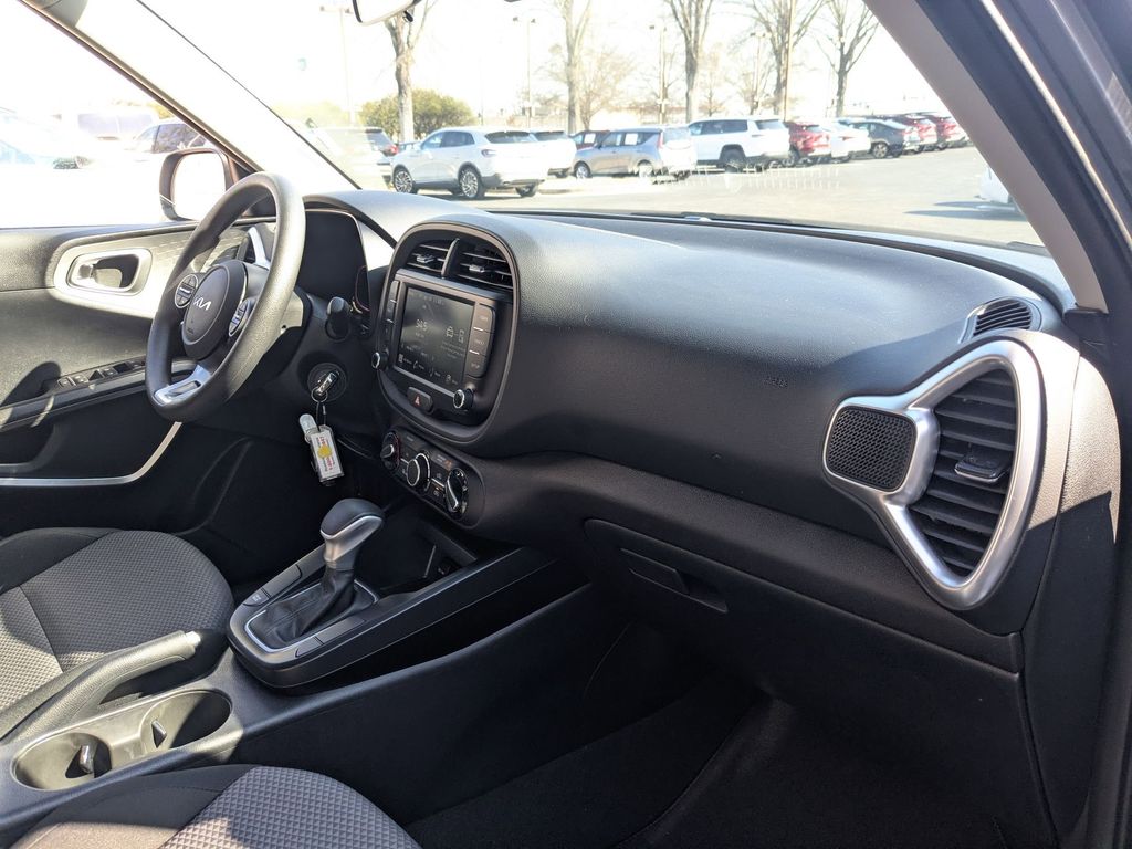 Thumbnail: 2024 Kia Soul - 33