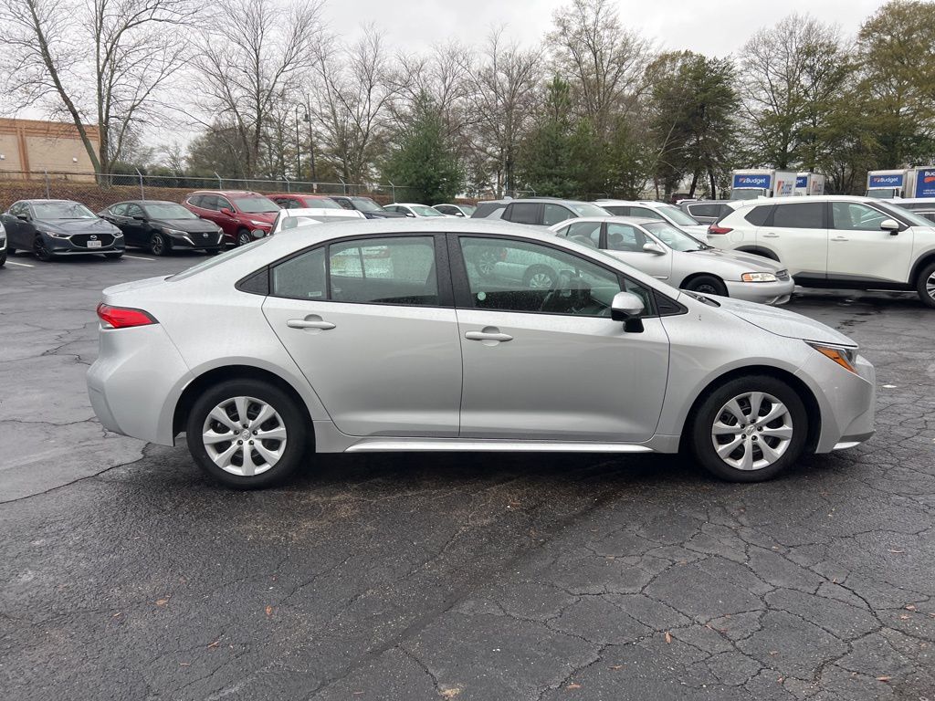 Thumbnail: 2024 Toyota Corolla - 10