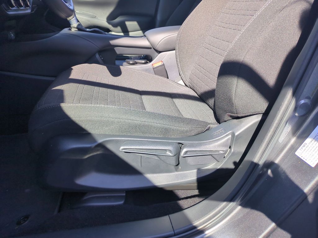 Thumbnail: 2025 Honda HR-V - 14