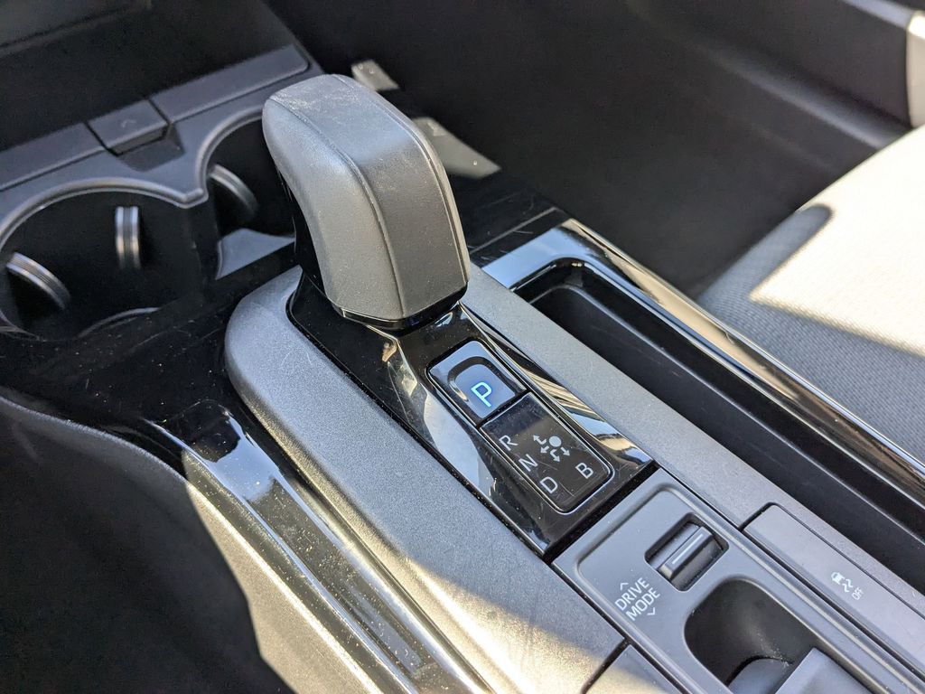 Thumbnail: 2024 Toyota Prius - 21