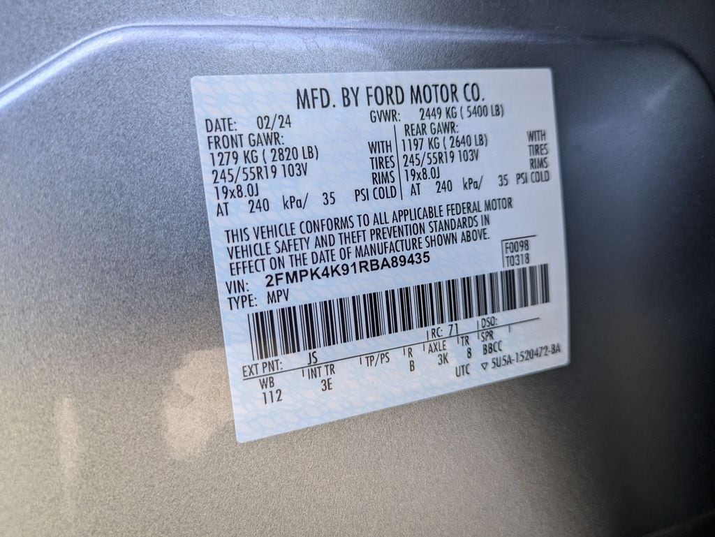 2024 Ford Edge Titanium 37