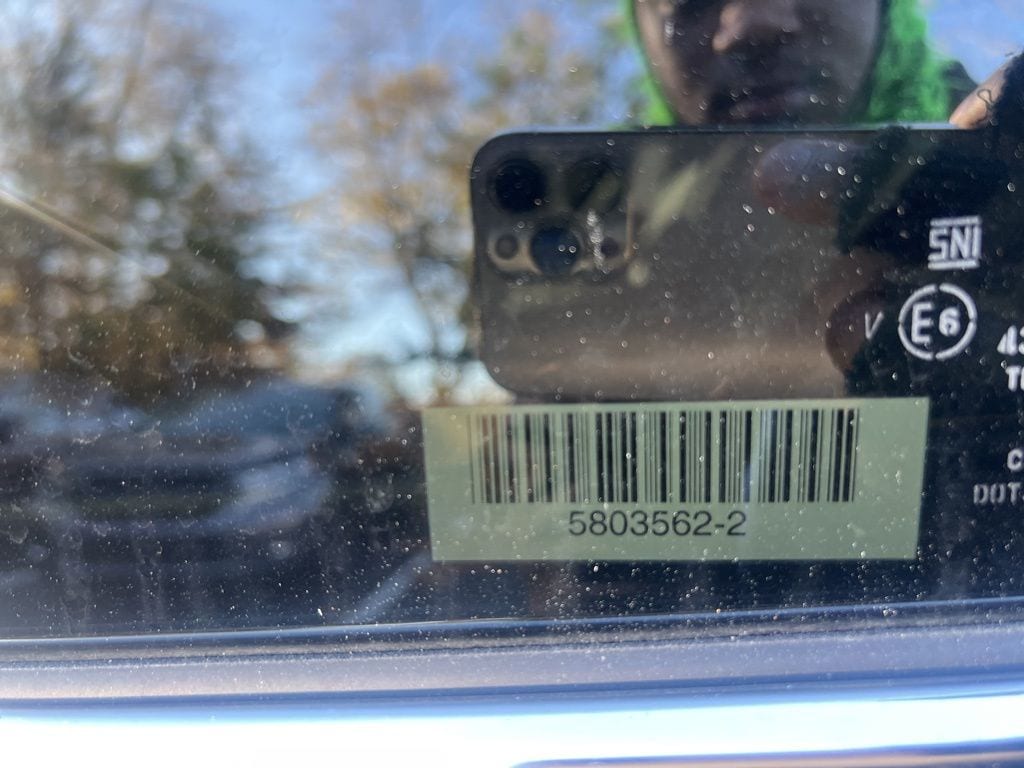 Thumbnail: 2025 Mitsubishi Outlander - 8