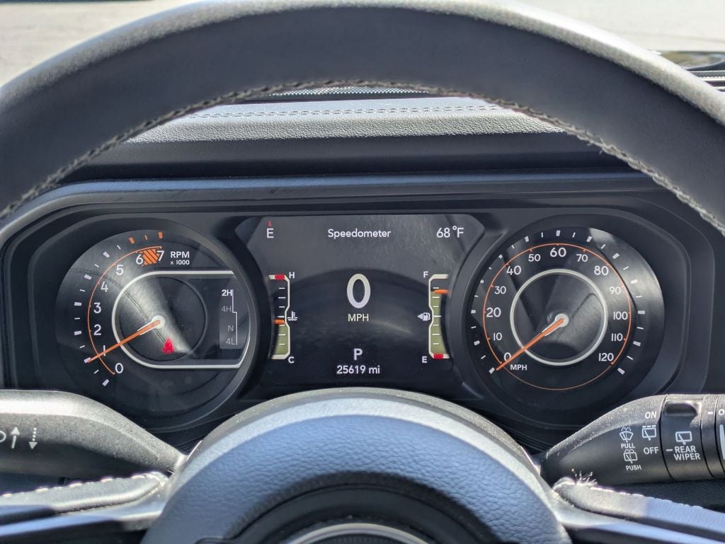 Thumbnail: 2025 Jeep Wrangler - 16