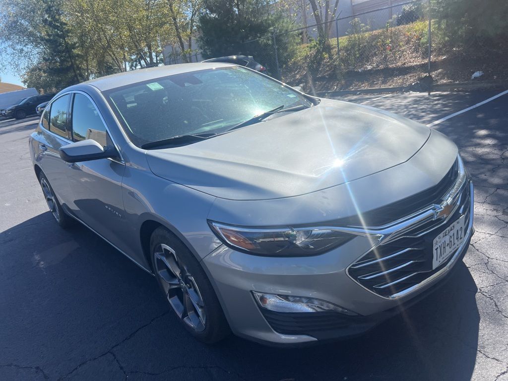 Thumbnail: 2024 Chevrolet Malibu - 3