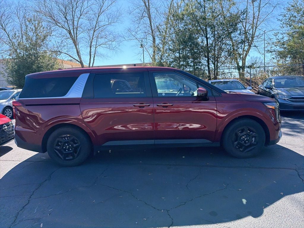 Thumbnail: 2025 Kia Carnival - 4