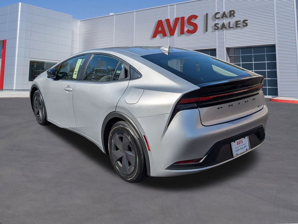 Thumbnail: 2024 Toyota Prius - 9