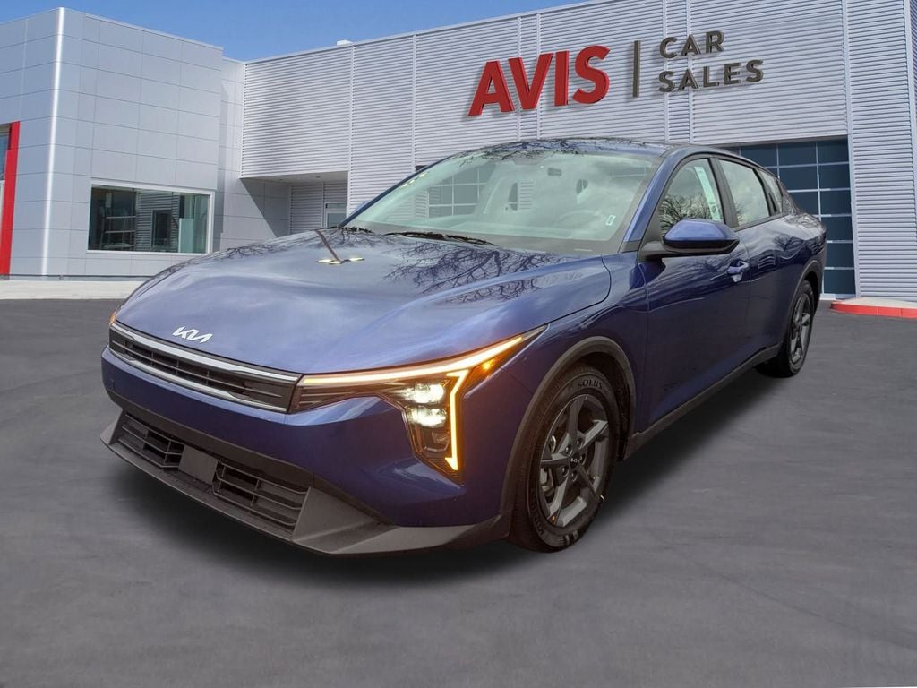 2025 Kia K4 LXS