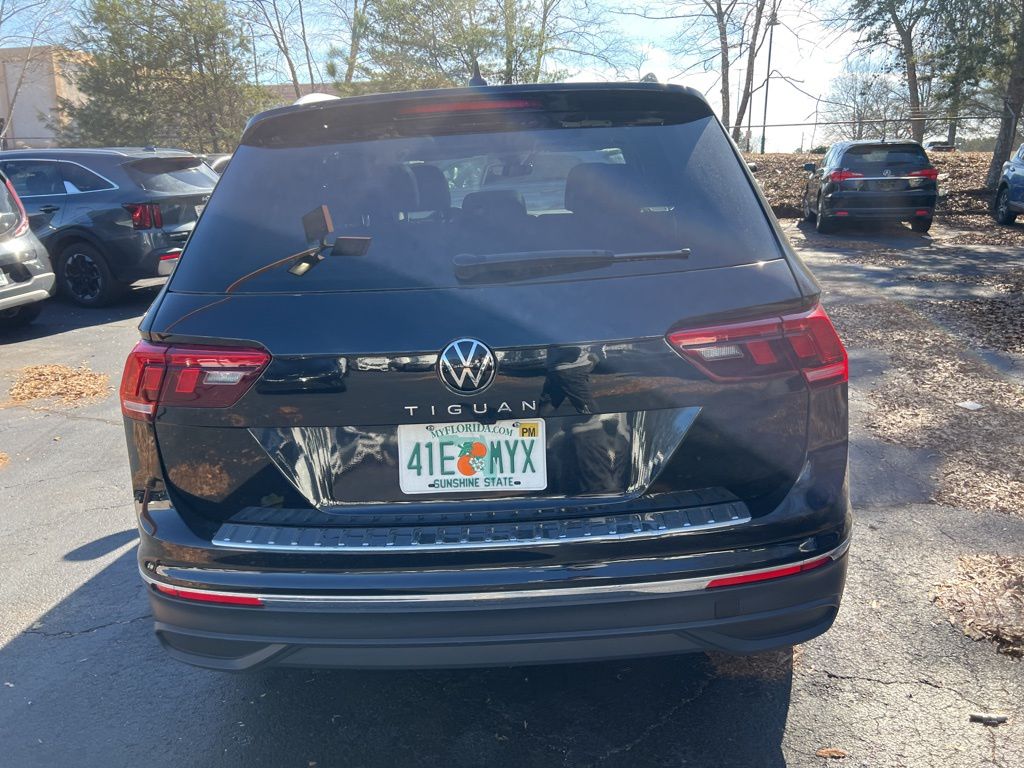 Thumbnail: 2024 Volkswagen Tiguan - 6