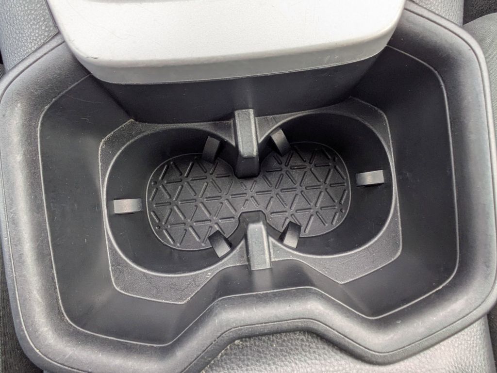 Thumbnail: 2024 Toyota RAV4 - 19