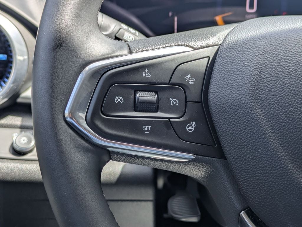 Thumbnail: 2025 Chevrolet Trax - 22