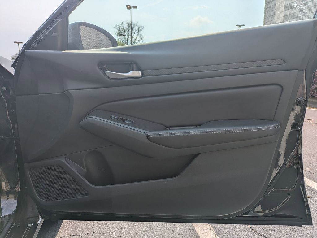 Thumbnail: 2025 Nissan Altima - 31