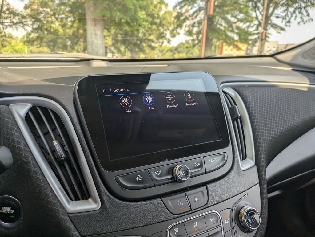 Thumbnail: 2024 Chevrolet Malibu - 19