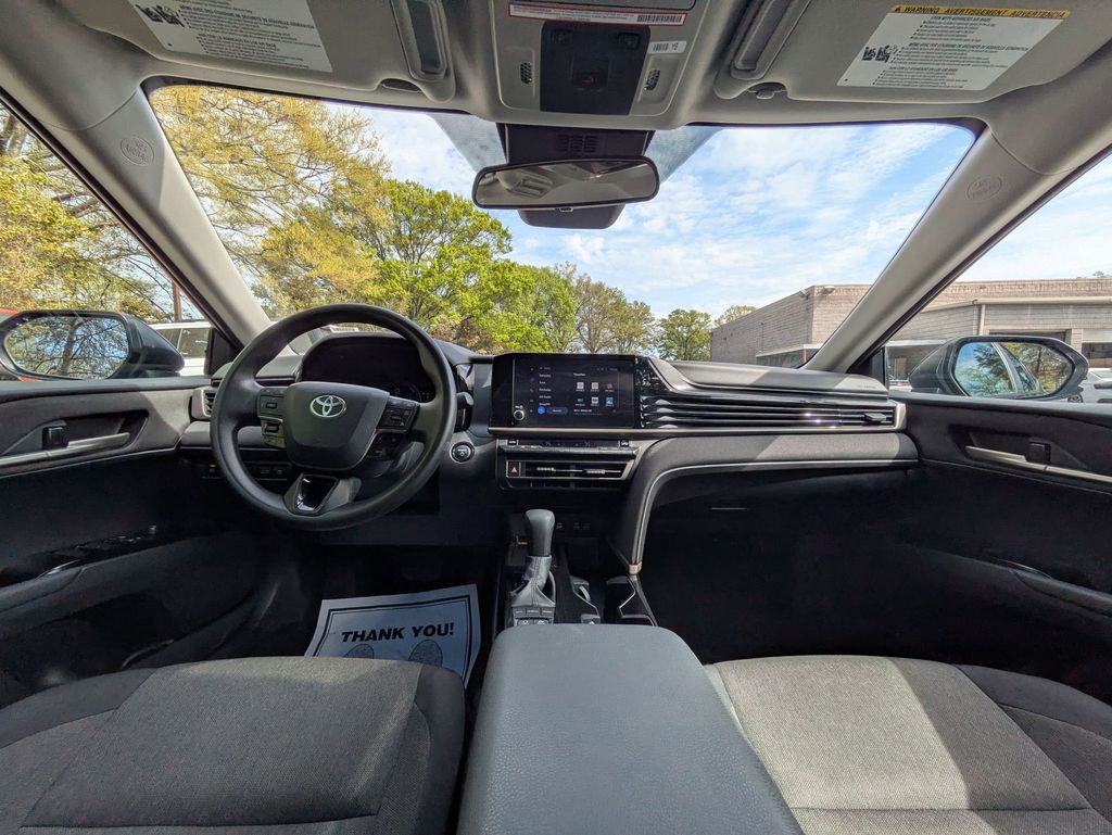 Thumbnail: 2025 Toyota Camry - 25