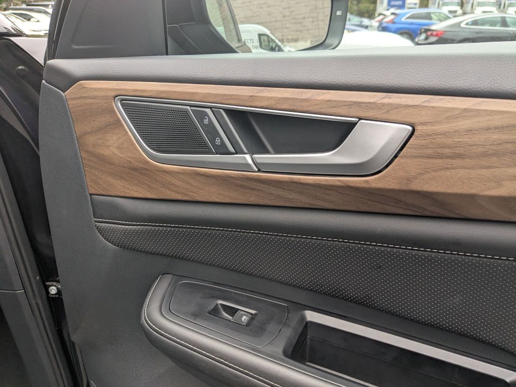 Thumbnail: 2025 Volkswagen Atlas - 31