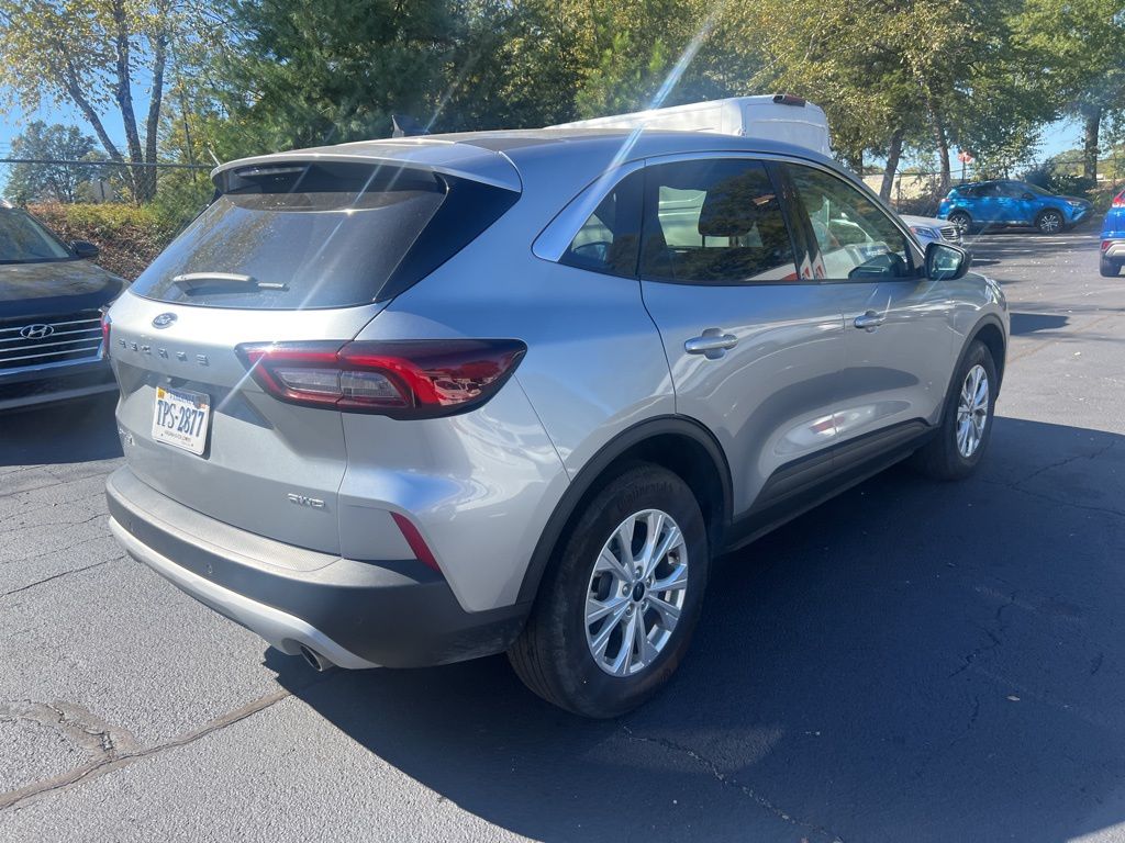 Thumbnail: 2024 Ford Escape - 11