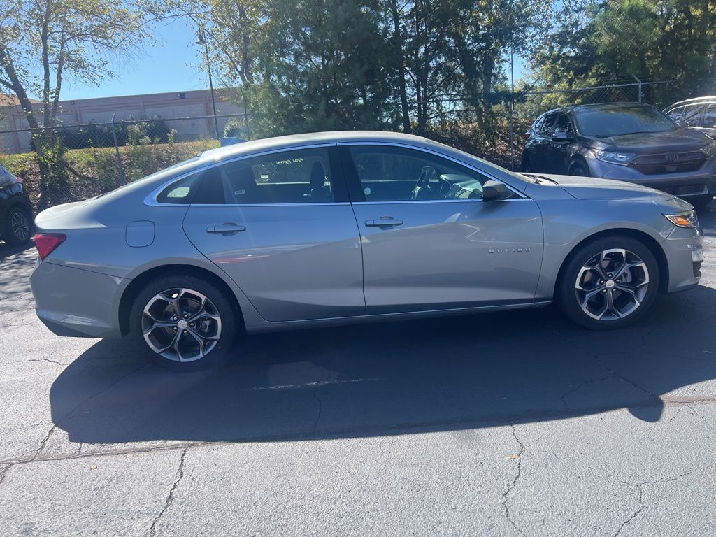 Thumbnail: 2024 Chevrolet Malibu - 10