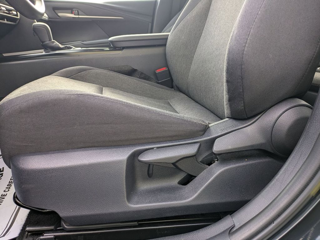 Thumbnail: 2025 Toyota Camry - 14