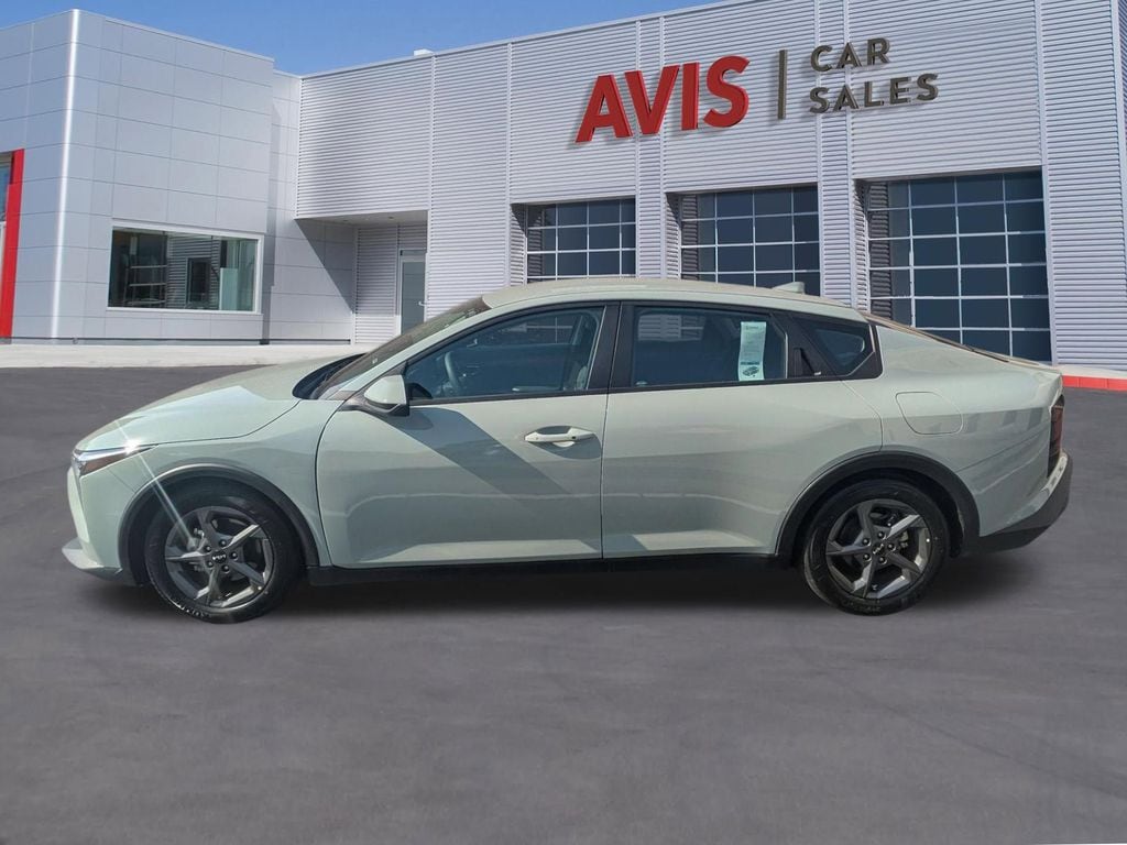 Thumbnail: 2025 Kia K4 - 10