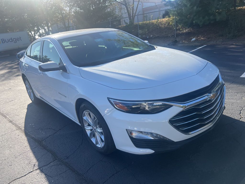 2024 Chevrolet Malibu 1LT photo 3