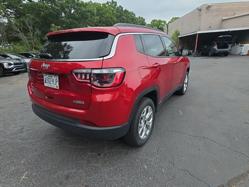 Thumbnail: 2025 Jeep Compass - 9