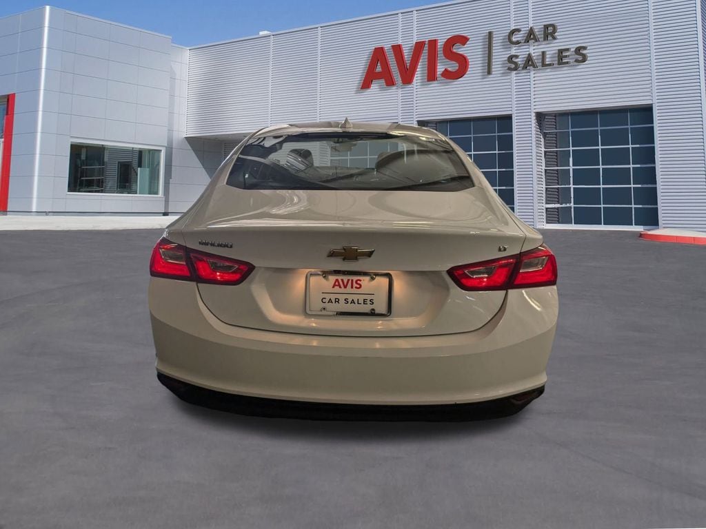 Thumbnail: 2023 Chevrolet Malibu - 7