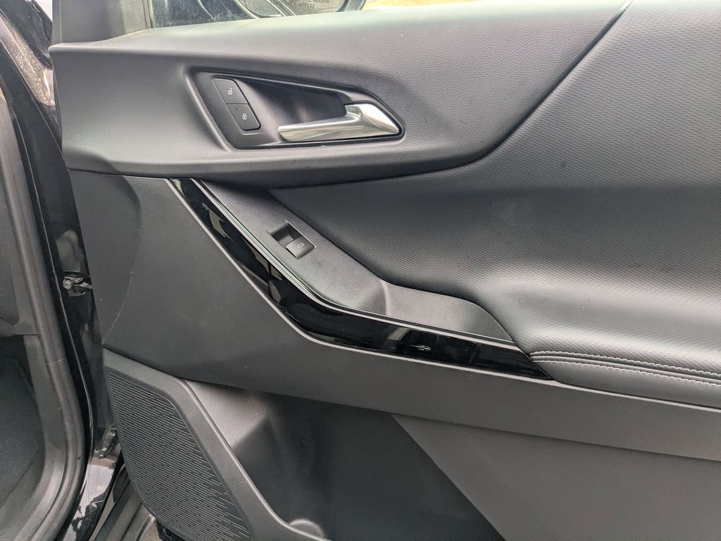 Thumbnail: 2025 Chevrolet Equinox - 32