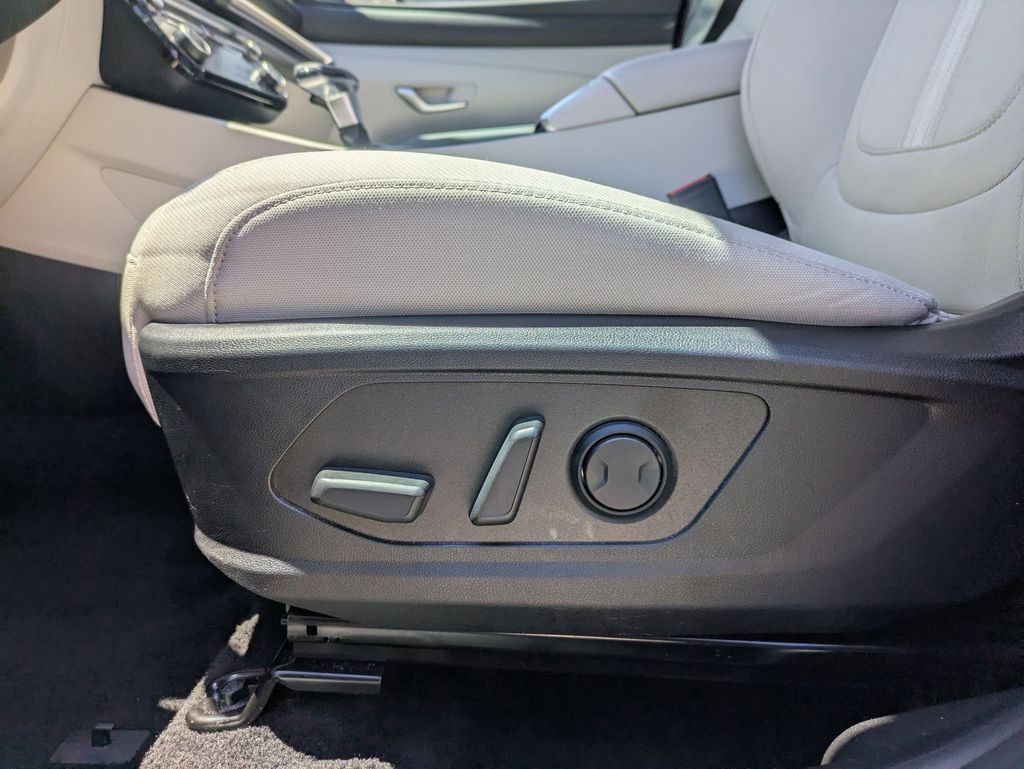 Thumbnail: 2025 Hyundai Tucson - 14