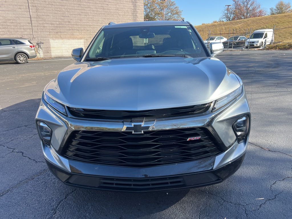2025 Chevrolet Blazer RS photo 2