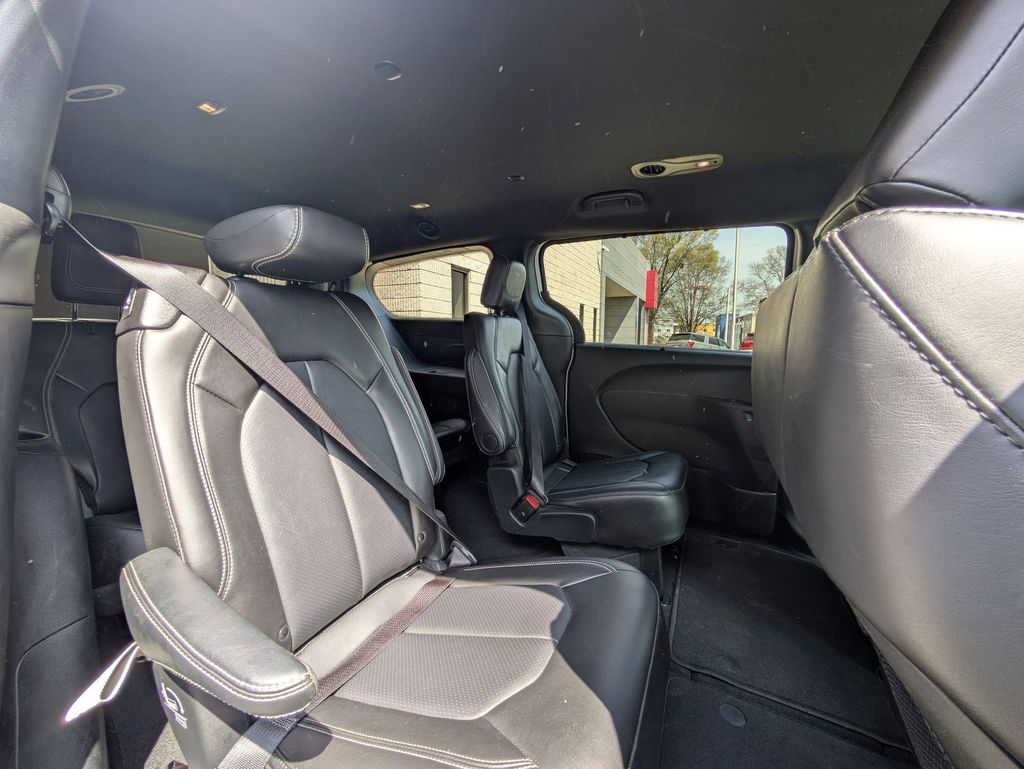 Thumbnail: 2025 Chrysler Pacifica - 29