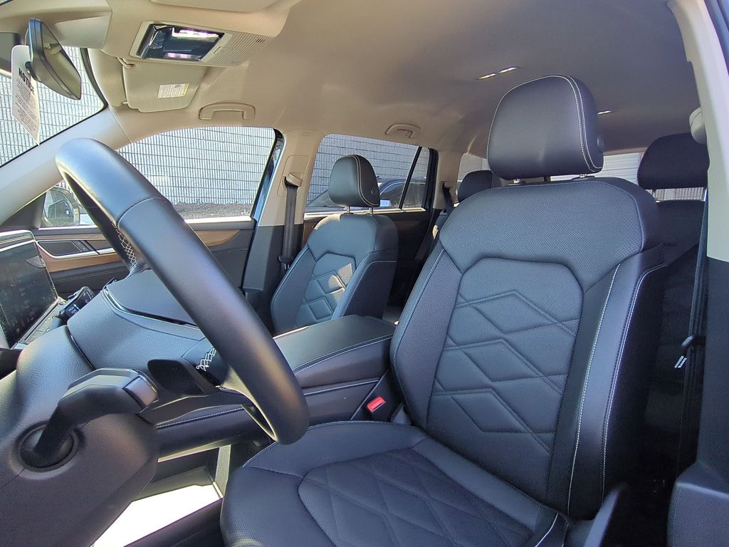 Thumbnail: 2025 Volkswagen Atlas - 24