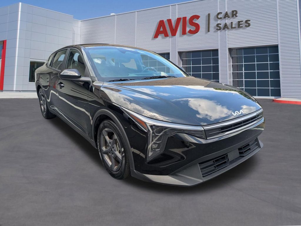 Thumbnail: 2025 Kia K4 - 3