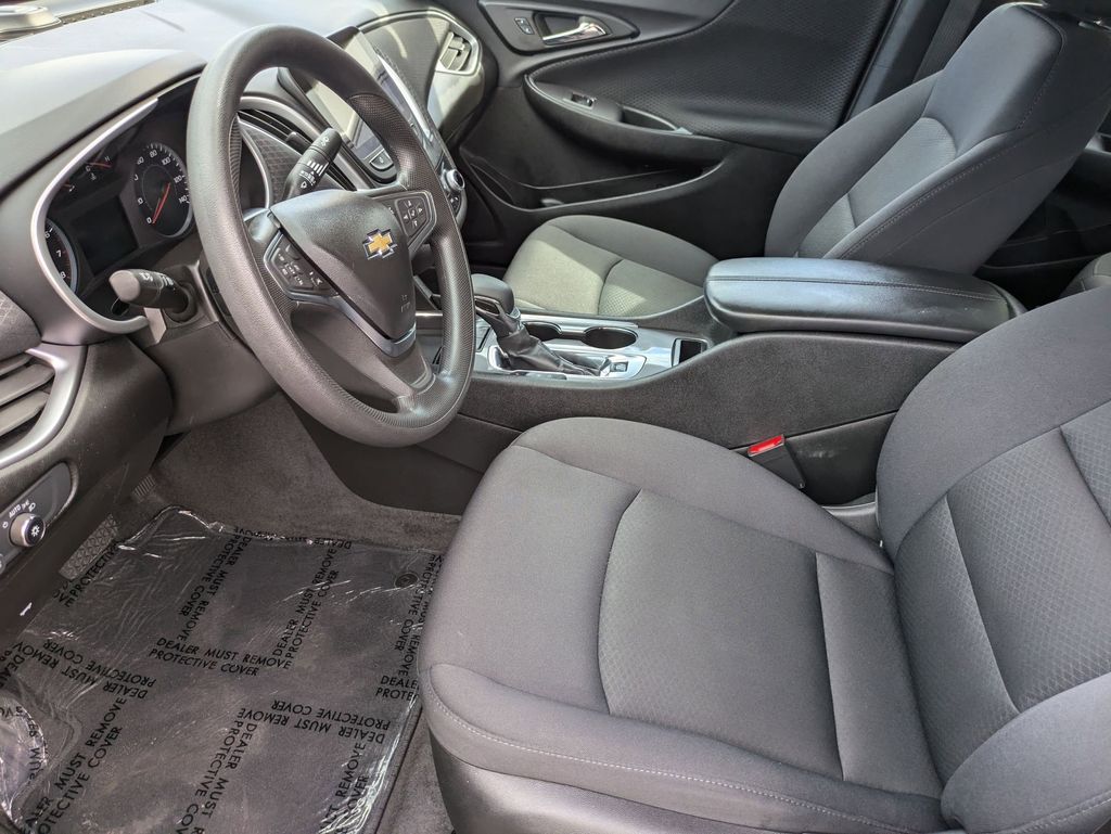 Thumbnail: 2024 Chevrolet Malibu - 23