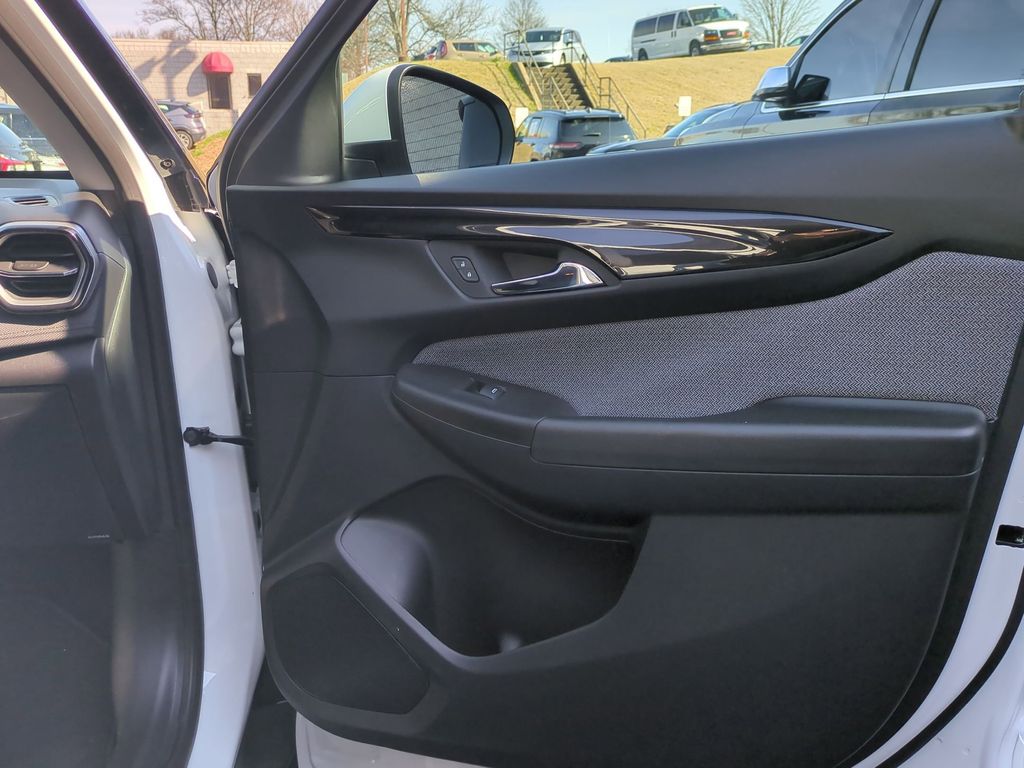 Thumbnail: 2025 Chevrolet TrailBlazer - 32