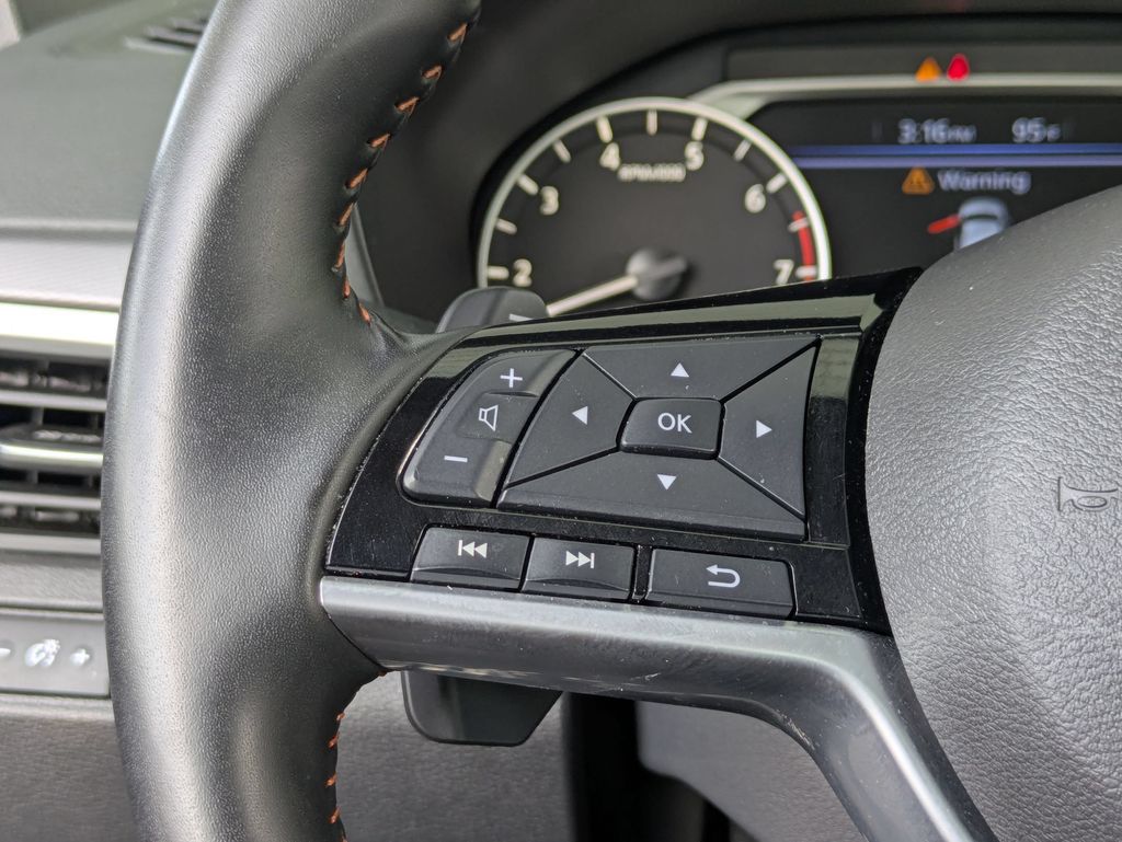 2025 Nissan Altima SR - Photo 19