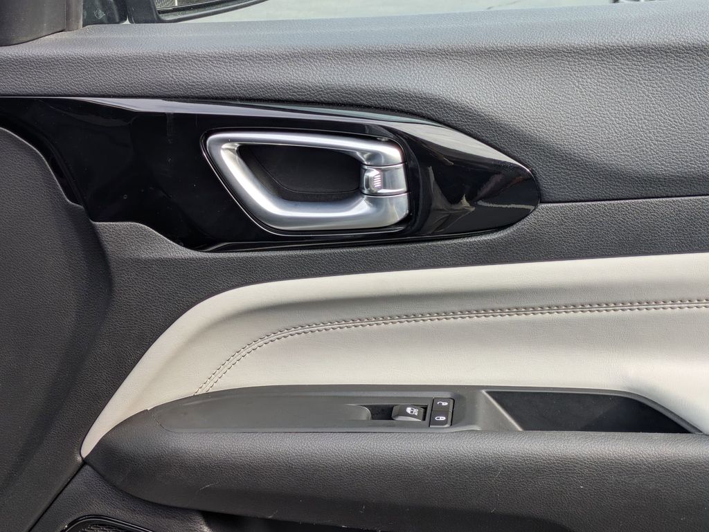 Thumbnail: 2025 Jeep Compass - 32