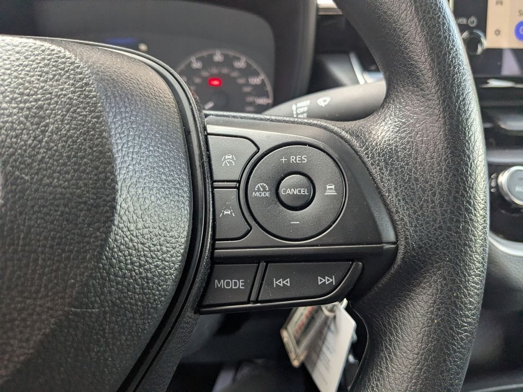 Thumbnail: 2025 Toyota Corolla - 16