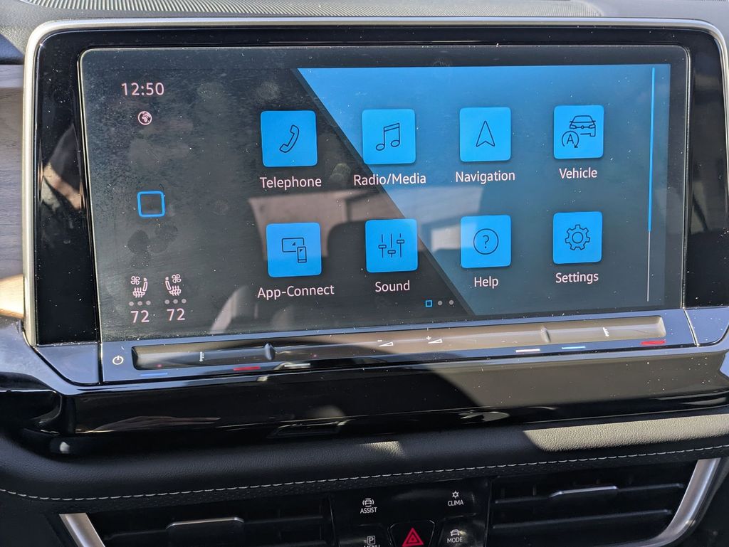 Thumbnail: 2025 Volkswagen Atlas - 21